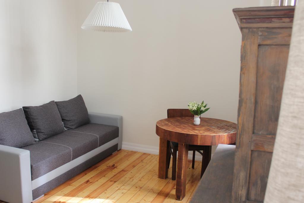 2 Room Apartment In Embasy Area Riga Eksteriør billede