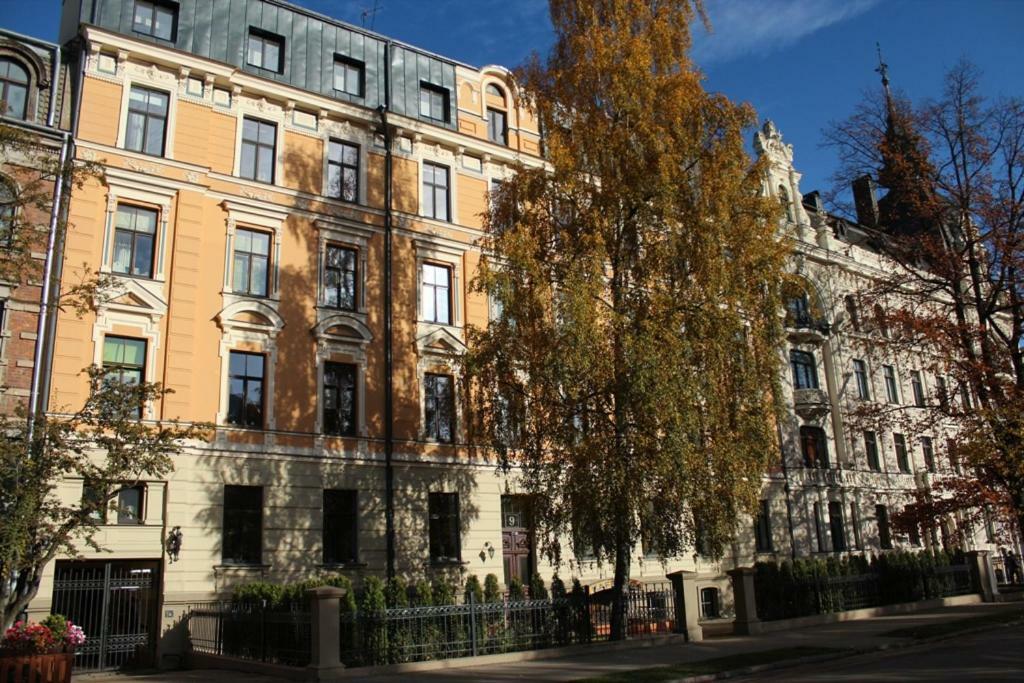 2 Room Apartment In Embasy Area Riga Eksteriør billede